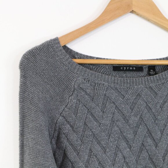 *Cyrus Grey Cable Knit Crew Neck Sweater - Picture 3 of 6